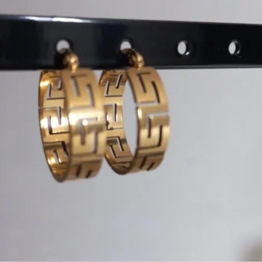 Woman earrings